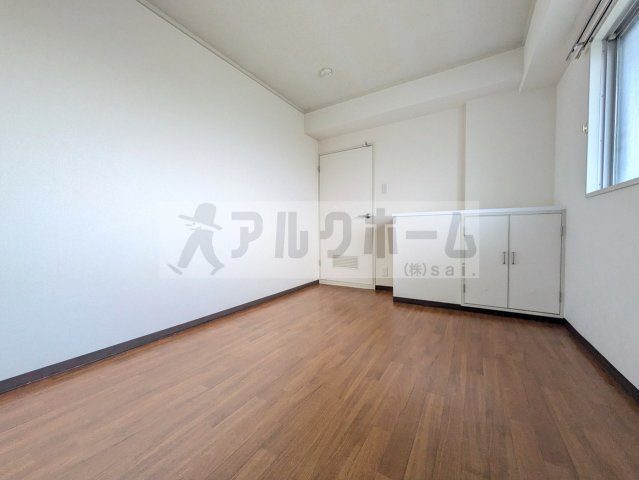 メゾン上市の寝室