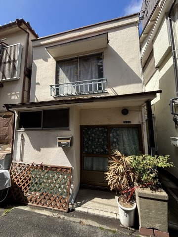 古屋付売地です。