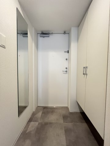 【玄関】セレニテ本町東リアン 
