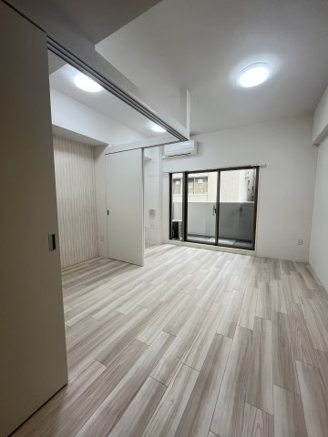 【寝室】セレニテ本町東リアン 