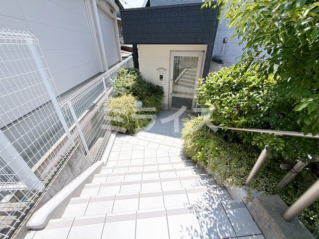 【エントランス】 | ラファヴール