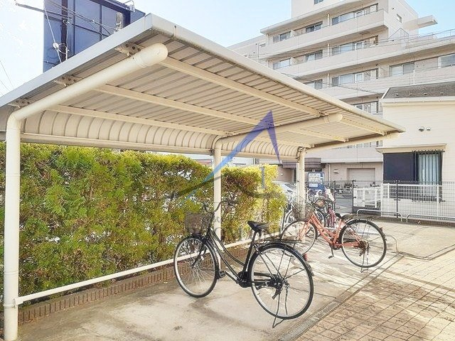 オルタンシアのその他共用部分|駐輪スペースです。