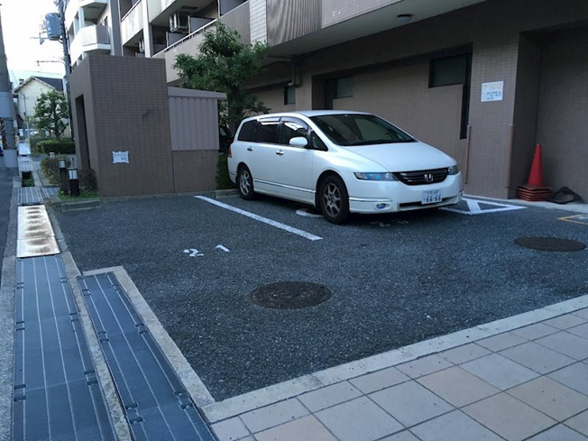 【駐車場】グレイス丸萬
