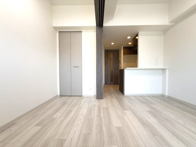 【居間・リビング】エステムコート新大阪 X VIパルス 