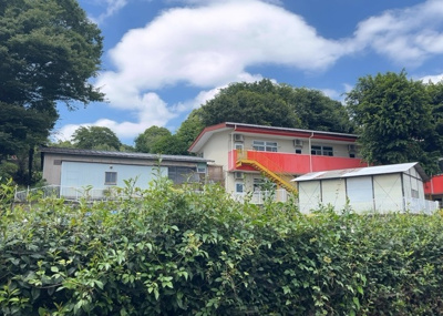 【展望】 | 水郷田名新築戸建 | 桜や紅葉の名所に出かける人は多いと思いますが、家にいながら季節の移ろいを感じる生活を送りませんか？リビングや窓から見える景色が生活を彩るワンポイントに！現地から見える景色を堪能してみては如何でしょう。