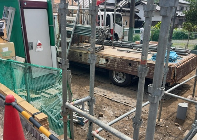 【駐車場】 | 水郷田名新築戸建 | 駐車場と明記されていても、最小スペースでつくられた駐車場だと大型車は駐車できなかったり、出入りしにくくなったりする可能性があります。お車のサイズと購入したい物件の駐車場のサイズを現地で確認しましょう。