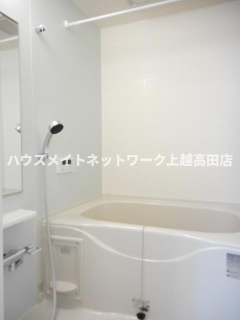 パルテンツァの浴室|追焚機能付
