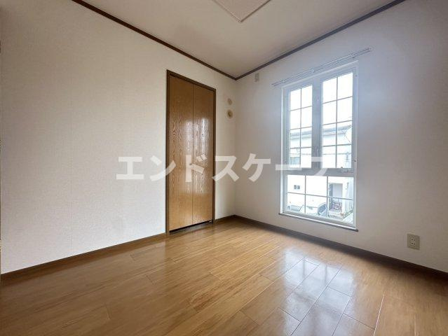 メープルアベニュー　Ｃの洋室|高崎、前橋のお部屋探しはエンドスケープまで！お客様の理想お聞かせ下さい♪
