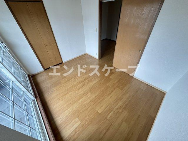 メープルアベニュー　Ｃの洋室|高崎、前橋のお部屋探しはエンドスケープまで！お客様の理想お聞かせ下さい♪