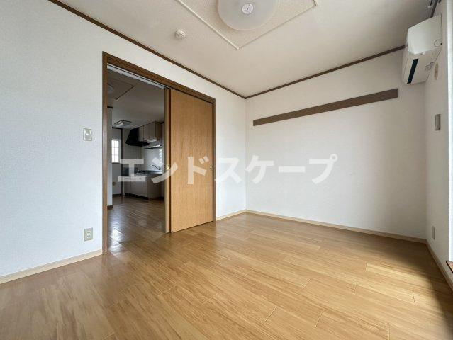 メープルアベニュー　Ｃの洋室|高崎、前橋のお部屋探しはエンドスケープまで！お客様の理想お聞かせ下さい♪