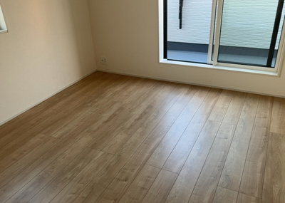 【子供部屋】 | 陽光台新築戸建 | 子供が何人でも年齢によっては、受験時にしっかり壁のある個室があった方が良い場合もあります。難しい問題ですが、兄弟の人数や、性別や年齢差によって状況が異なりますので、数年後のこともしっかり考えましょう。