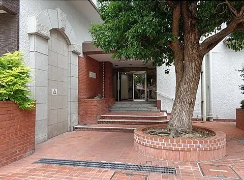 神戸市中央区下山手通５丁目の賃貸マンションのエントランス