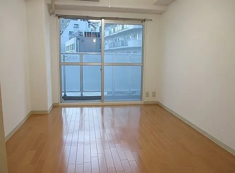 神戸市中央区下山手通５丁目の賃貸マンションの居間・リビング