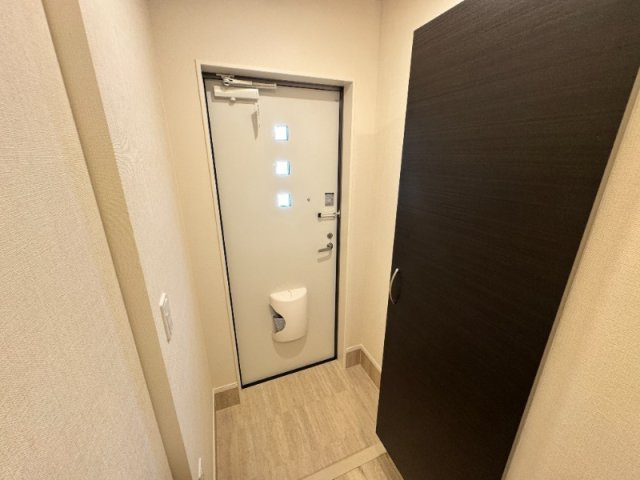 神戸市灘区灘北通４丁目のアパートの玄関