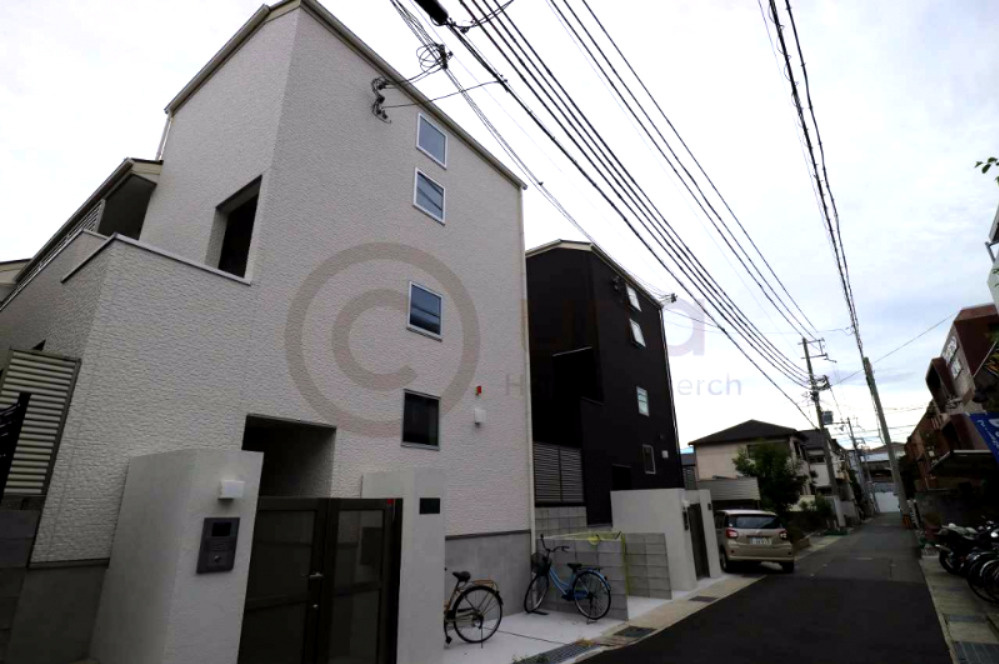 神戸市東灘区魚崎中町２丁目のアパート