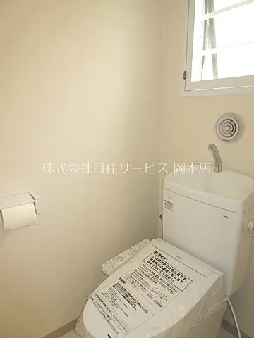 神戸市東灘区西岡本５丁目の賃貸マンションのトイレ