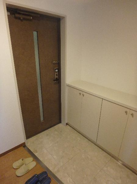 神戸市灘区永手町５丁目の賃貸マンションの玄関