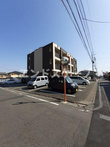 グロウステイトＷの駐車場|高崎、前橋のお部屋探しはエンドスケープまで！お客様の理想お聞かせ下さい♪