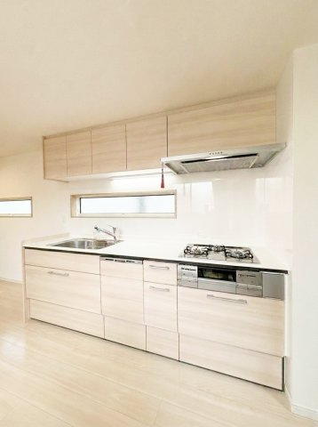 自由が丘3丁目戸建のキッチン|家具や小物を消す等のAI生成を含むため、実際とは異なる場合があります
