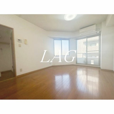 【寝室】 | 新氷五番館 | 寝室です。