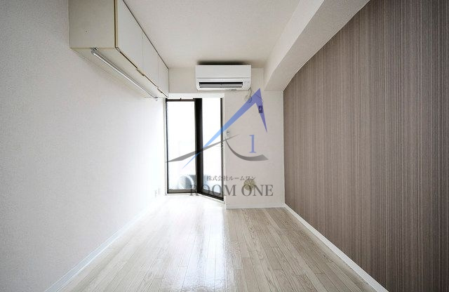 メゾン・ド・ロアイヤルの居間・リビング|洋室のお部屋です。