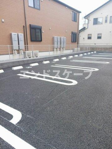 カファーラ・Ｌの駐車場|高崎、前橋のお部屋探しはエンドスケープまで！お客様の理想お聞かせ下さい♪