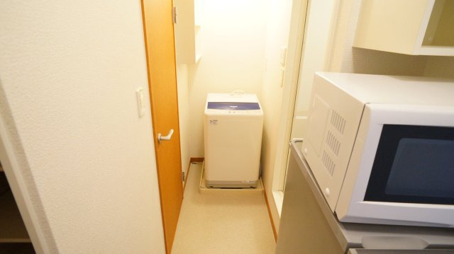 レオパレスＮｅｏ　深阪のその他|便利な室内洗濯機置き場♪