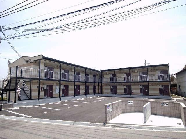レオパレス泉南ウィローの外観