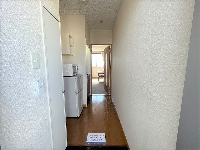 レオパレス二田の玄関
