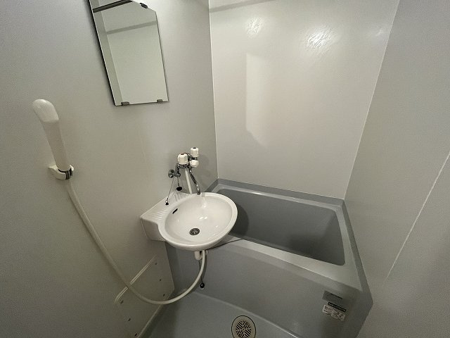 レオパレスＫＡＭＩＹＡの浴室