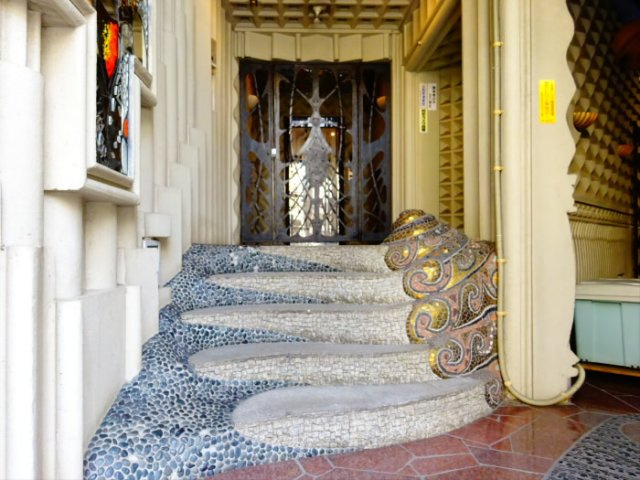 【エントランス】 | ラポルタイズミ