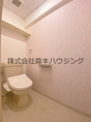 【トイレ】 | 　マンショングランメール | 落ち着いた色調のトイレです