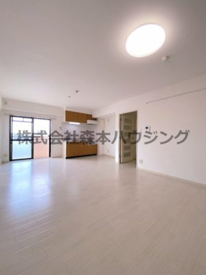 【居間・リビング】 | 　マンショングランメール | 使いやすいリビングです