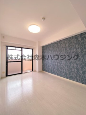 【洋室】 | 　マンショングランメール | おしゃれな洋室です