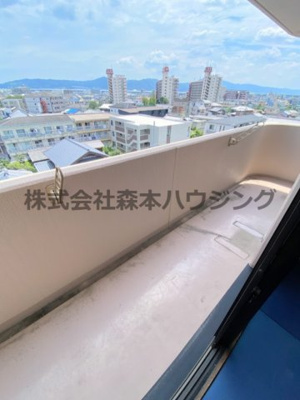 【バルコニー】 | 　マンショングランメール | 東向きのメインバルコニーです