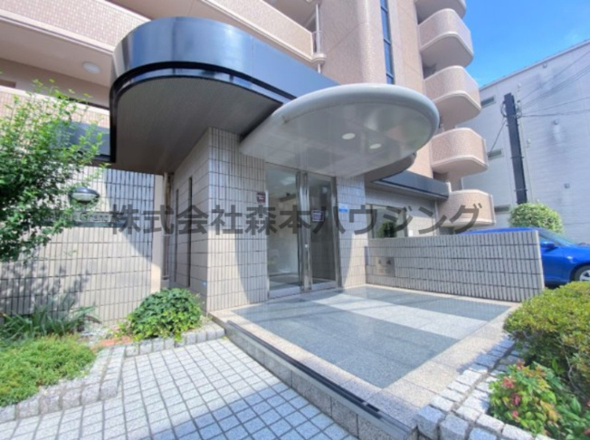 【エントランス】 | 　マンショングランメール | 落ち着いたエントランスです