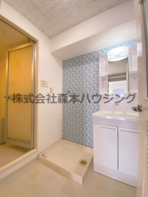 【洗面所】 | 　マンショングランメール | スペースが確保できる洗面所です