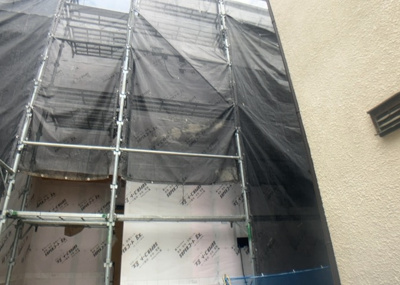 【構造・工法・仕様】 | 立野台新築戸建 | 木造住宅とは土台、壁、柱など建築物の強度を支える構造体の材に木が使用されている構造を指します。構造体は建物の自重を支えるだけではなく風圧や水圧、積裁荷重などあらゆる衝撃に耐えるための基礎です。