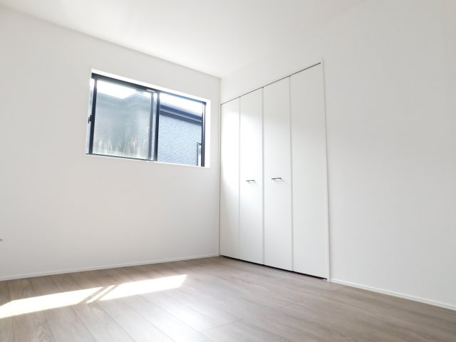 清須市中河原の新築一戸建の洋室|◇洋室◇　　明るい洋室６．０帖　全居室収納完備！