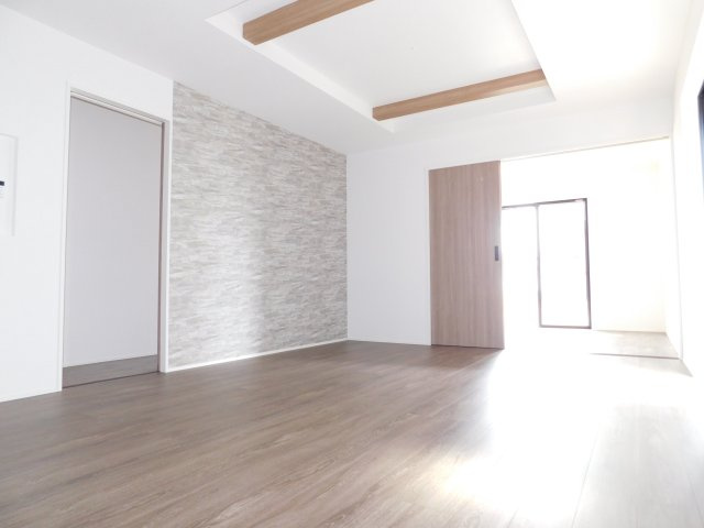 清須市中河原の新築一戸建の居間・リビング|◇リビング◇　　明るいリビング１７．０帖　４．５帖の洋室と続き間で２１．５帖で利用可♪