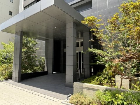 ブランズタワー谷町四丁目のエントランス
