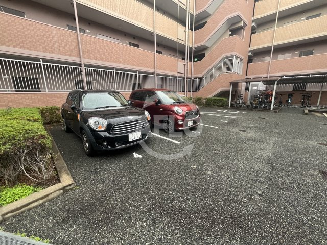 Is　Grandeの駐車場|Is Grande　駐車場