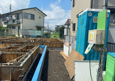 【外観】 | 東林間新築戸建 | 物件の詳細については、現地を見てわかること以外に、役所や法務局などで調べないとわからないことがあります。そのため、現地に行く場合は、もしこの物件を買ったらどのような生活ができるかをイメージしましょう。