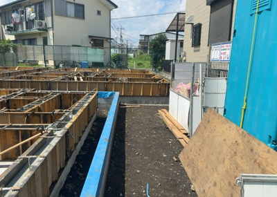 【庭】 | 東林間新築戸建 | 家族でのBBQを行うのであれば3坪程度の広さがあればよいでしょう。ガーデニングや家庭菜園を楽しむ際は、手入れが行き届く範囲にすると安心です。また、庭のある方角や接道が気になる方は事前に確認しましょう。