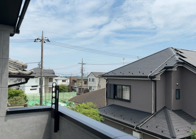 【展望】 | めじろ台新築戸建 | 眺望を気にして物件を探す場合、前面に建物が建っていないか現地で確認しましょう！前面に建物があると景色はもちろん、日当たりや風通しにも影響が出てきます。住んだ時のことを想像しながら現地見学をしましょう。