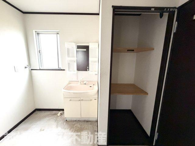 【中古】前橋市上佐鳥町　４LDK＋Sの独立洗面台|独立洗面化粧台付き