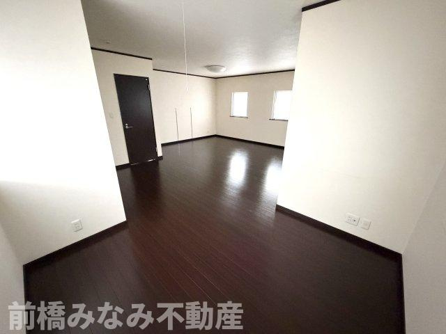 【中古】前橋市上佐鳥町　４LDK＋Sの洋室|コンパクトで使いやすい洋室です