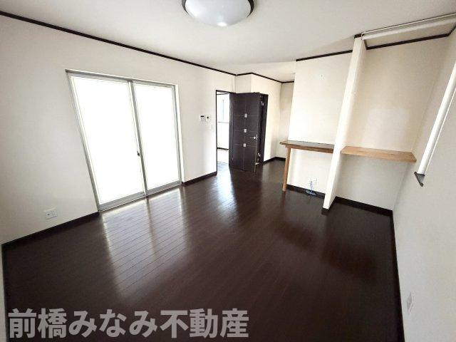 【中古】前橋市上佐鳥町　４LDK＋Sの居間・リビング|ゆったり過ごせる居間です