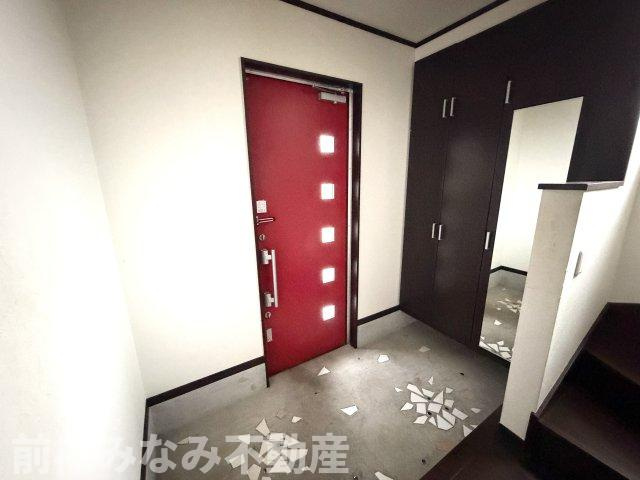 【中古】前橋市上佐鳥町　４LDK＋Sの玄関|毎日通る玄関はこちらです