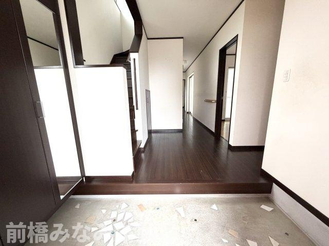 【中古】前橋市上佐鳥町　４LDK＋Sの玄関|きれいな玄関です